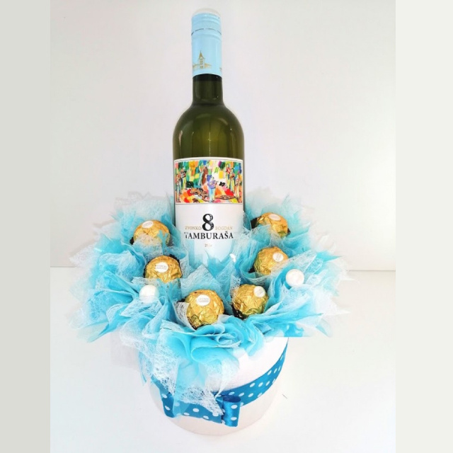 Poklon aranžmani sa pićem i slatkišima 